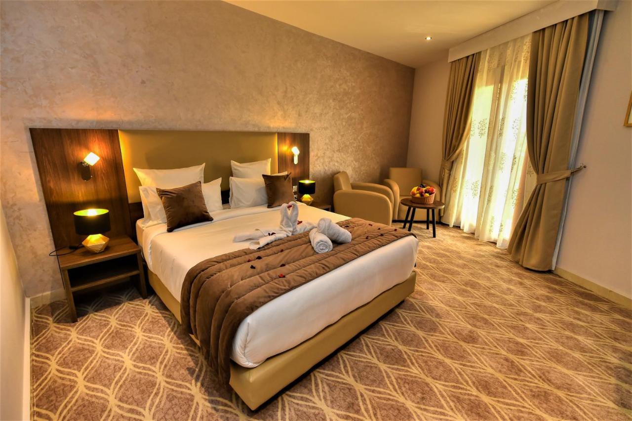 Mf Hotel Oran Bir El Djir Екстер'єр фото