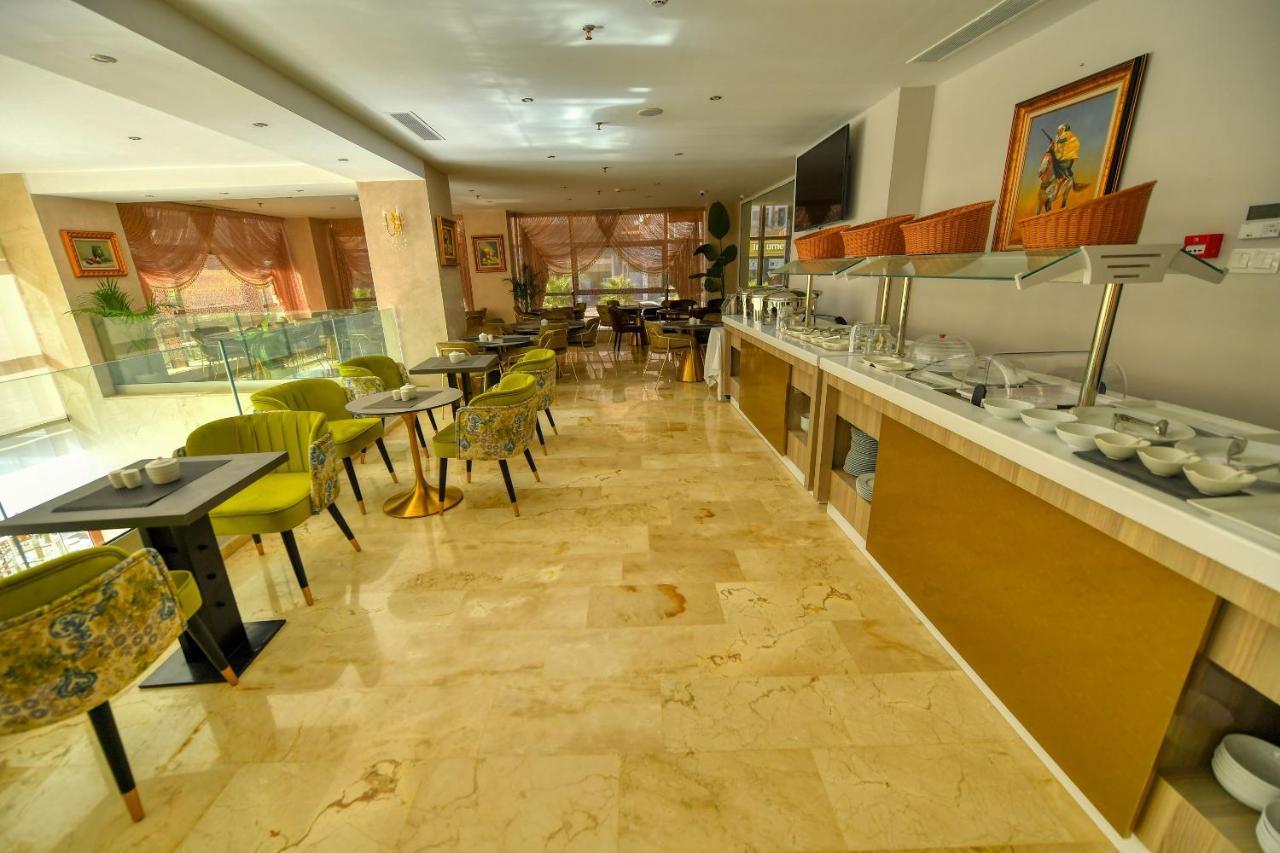 Mf Hotel Oran Bir El Djir Екстер'єр фото