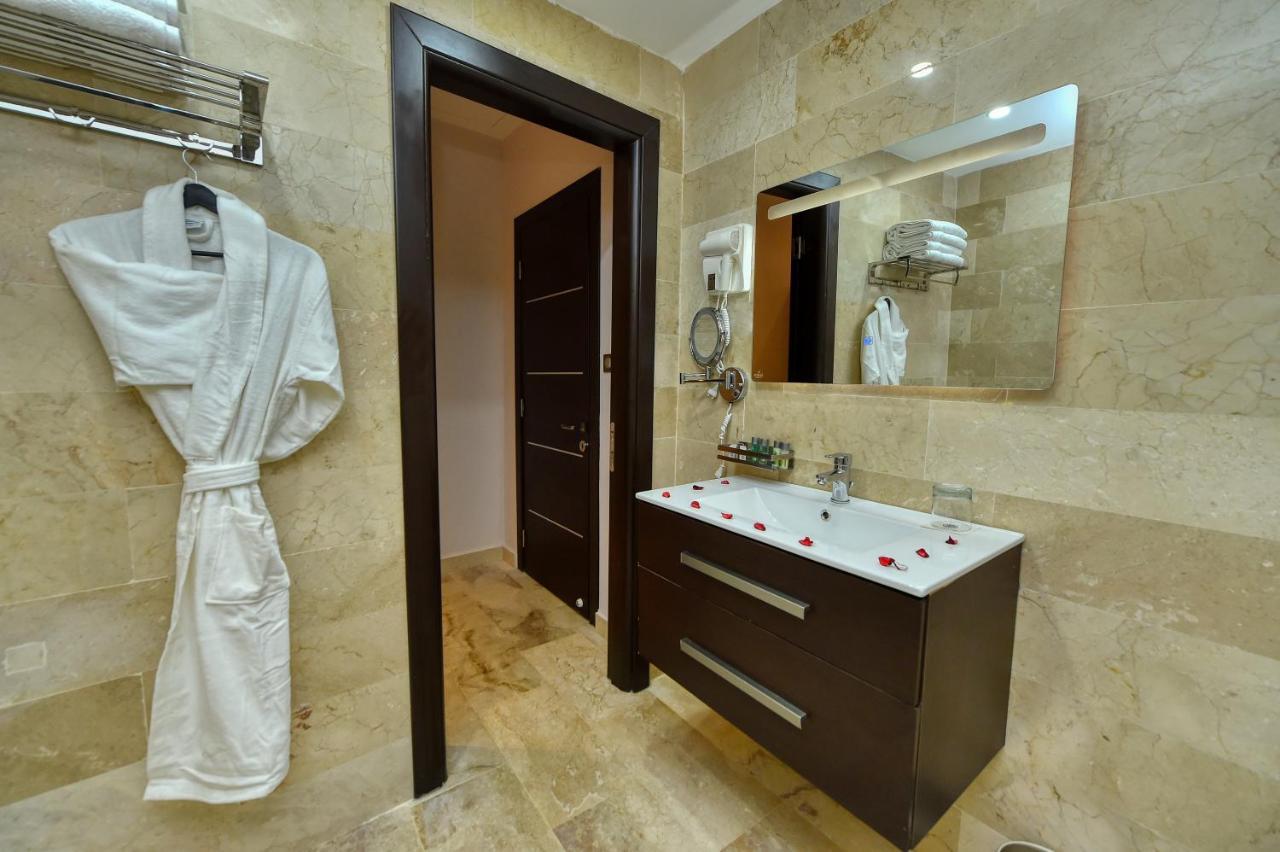 Mf Hotel Oran Bir El Djir Екстер'єр фото